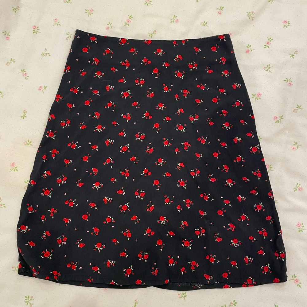 Floral Black Skirt Mini Brandy Melville
